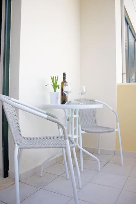 Cozy Apartment In The Heart Of The City Heraklion (Crete) Exterior foto